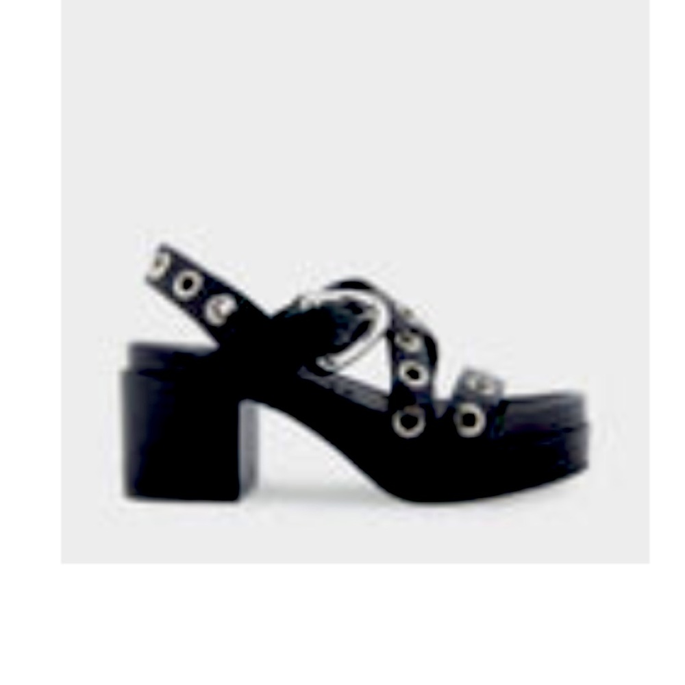 NIB-AEROSOLES Black Platform Sandals